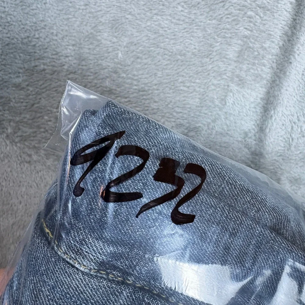 Levi's Jeans Men 38x32 559 Relaxed Straight Blue Whiskered Faded‎ Denim